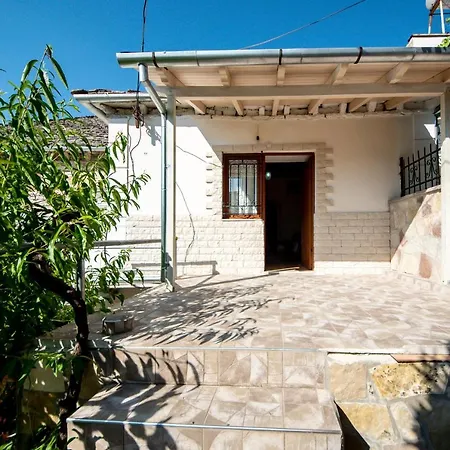 Garden 招待所 Gjirokastër