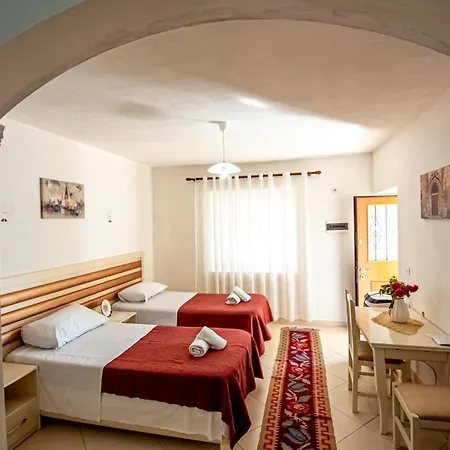 Garden Guest house 3*