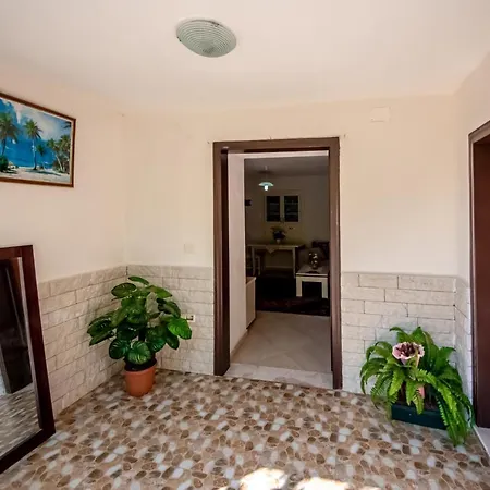 Garden بيت ضيافة 3*