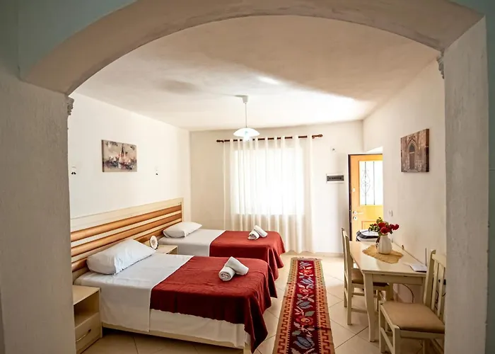 Garden Guest house 3*